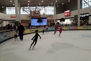 Eislaufplatz im Shopping Center