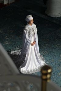 Eine tartarische Braut beim Fotoshooting
