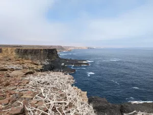 Nach dem Bad genießen wir die Aussicht auf die Küste