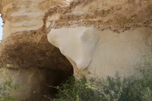 Salzeinschlüsse im Felsen