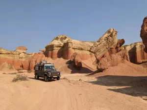 Ndovu fühlt sich in dieser Landschaft sehr wohl :-)